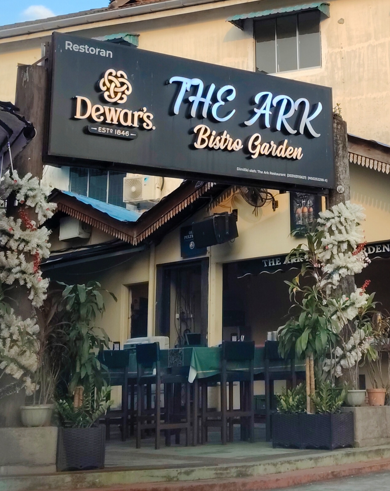 Restoran The ARK Bistro Garden photo 1