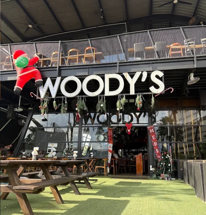 Woody Kitchen & Bar photo 1